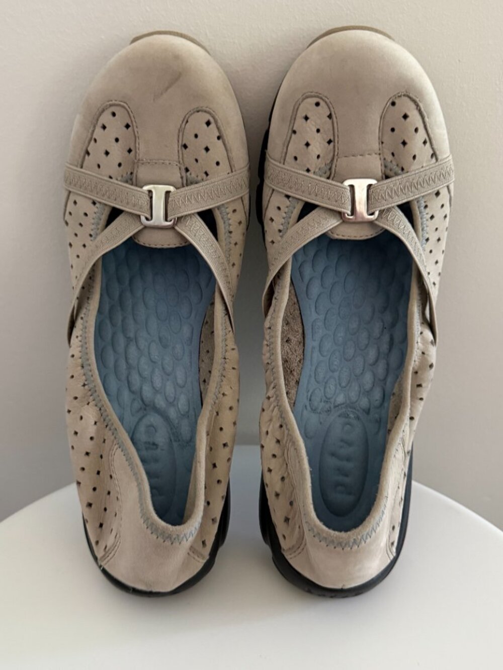 Clarks - Privo - Tan Mary Jane Flats - Size 8.5